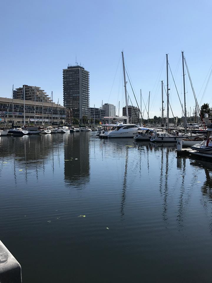 Oostende promenade n beach